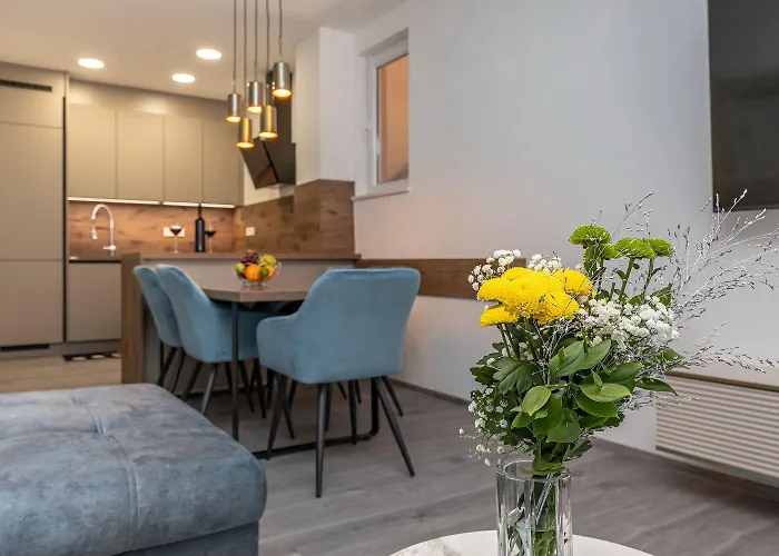 Komplett Renoviertes Nur 500 Meter Zum Mit Grill, Smart-tv, Waeschetrockner Apartamento Crikvenica