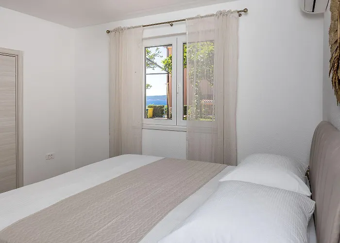 Komplett Renoviertes Nur 500 Meter Zum Mit Grill, Smart-tv, Waeschetrockner *